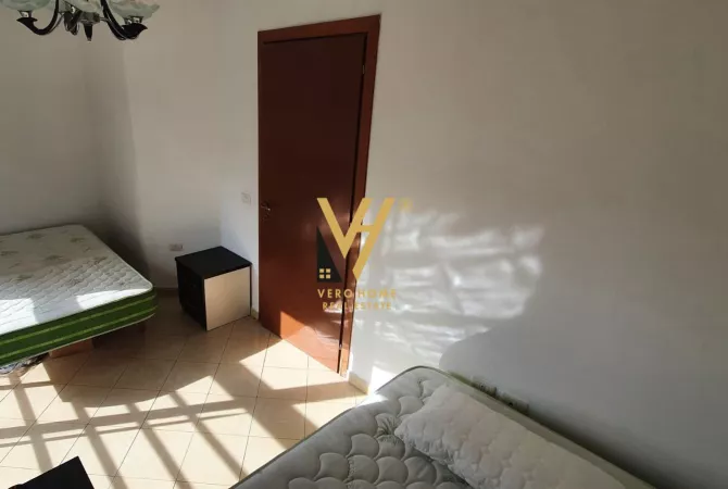 Shtepi me qera 2+1 ne Tirane - 550 Euro