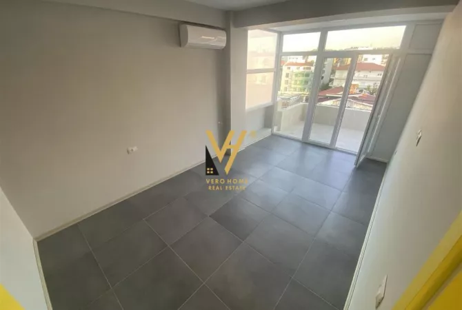 Ambient biznesi me qera 3+1 ne Tirane - 500 Euro