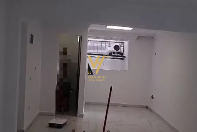 Ambient biznesi me qera 3+1 ne Tirane - 500 Euro