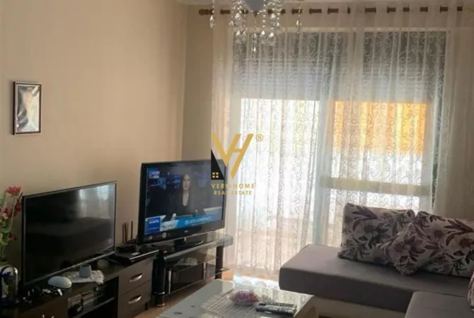 Shtepi me qera 2+1 ne Tirane - 550 Euro