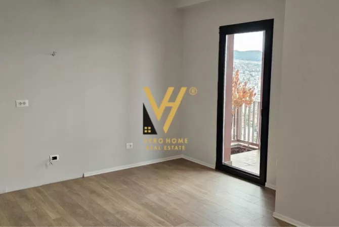 JEPET ZYRE 160 M2 ME QERA TE GARDEN BUILDING, RR.KAVAJES 2.400 EURO