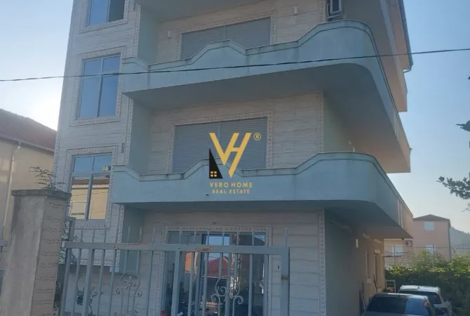 Casa in vendita 7+1 a Tirana - 380,000 Euro