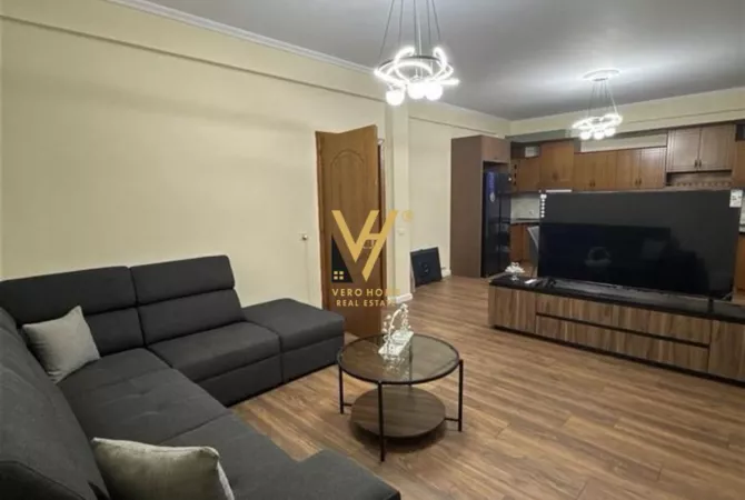Shtepi me qera 2+1 ne Tirane - 600 Euro