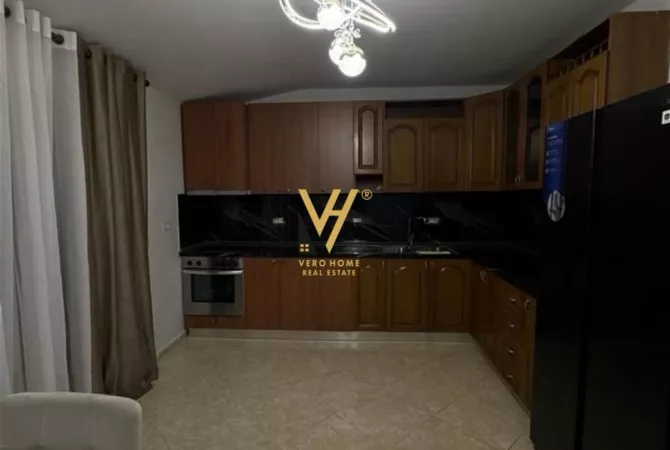 Shtepi me qera 2+1 ne Tirane - 550 Euro