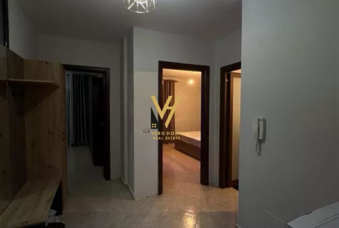 Shtepi me qera Apartament ne Tirane, 2+1, Mobilimi E mobiluar, Pagesa 550  Euro.