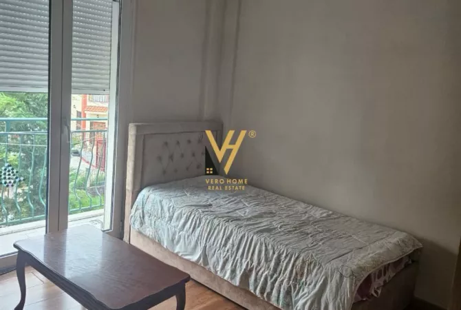Shtepi me qera Apartament ne Tirane, 3+1, Mobilimi E mobiluar, Pagesa 550  Euro.