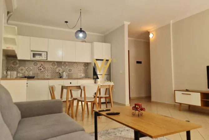 Shtepi me qera 1+1 ne Tirane - 750 Euro