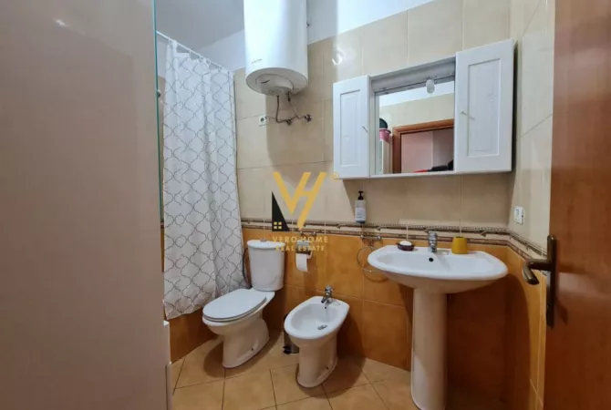 Shtepi me qera 1+1 ne Tirane - 750 Euro