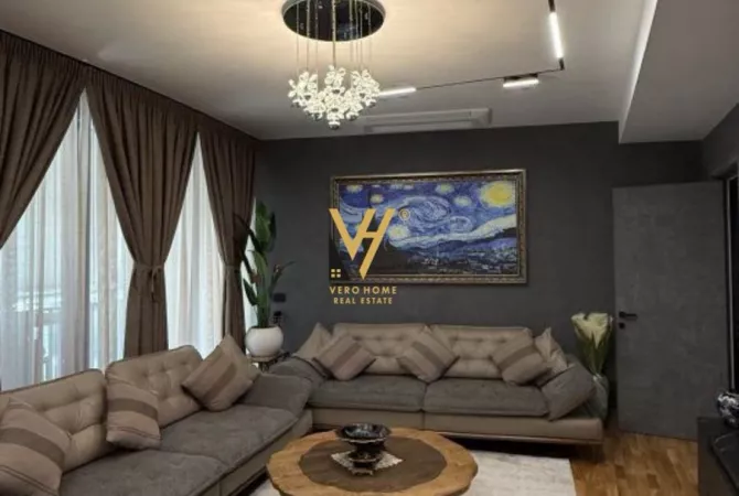 Casa in vendita 3+1 a Tirana - 669,000 Euro
