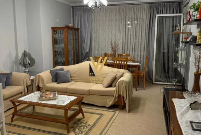 Shtepi me qera 2+1 ne Tirane - 550 Euro