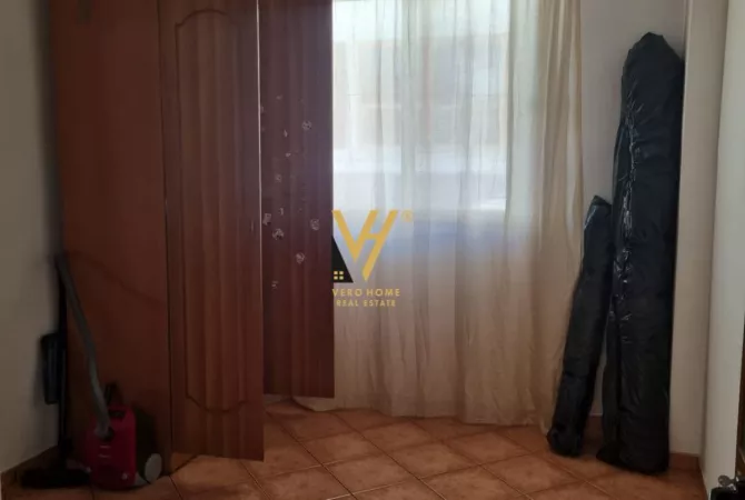 Shtepi me qera Shtepi Private ne Tirane, 3+1, Mobilimi E mobiluar, Pagesa 82,000  Leke.