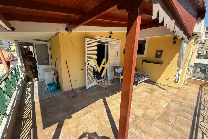 Shtepi ne shitje Vila Luksoze ne Tirane, 7+1, Mobilimi E mobiluar, Pagesa 800,000  Euro.