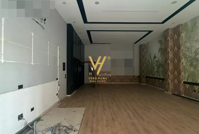 Ambient biznesi me qera 1+1 ne Tirane - 700 Euro