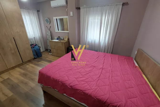 Shtepi me qera 5+1 ne Tirane - 1,200 Euro
