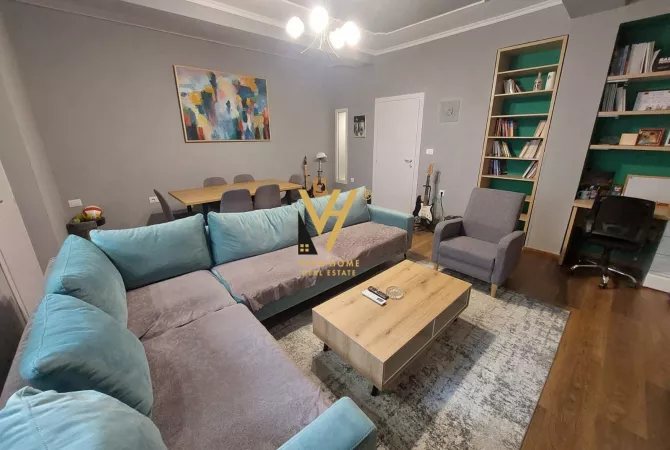 Shtepi me qera 5+1 ne Tirane - 1,200 Euro