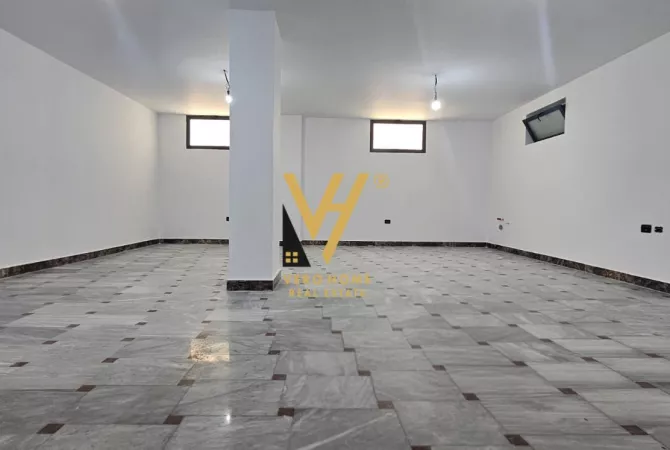 Ambient biznesi me qera 1+1 ne Tirane - 400,000 Leke