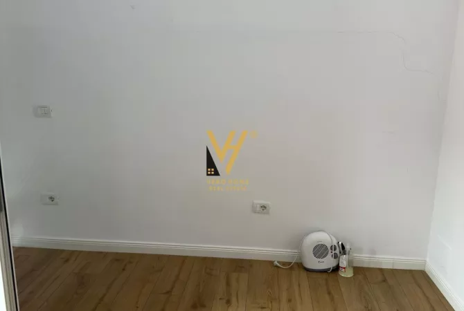 Ambient biznesi me qera 1+1 ne Tirane - 25,000 Leke