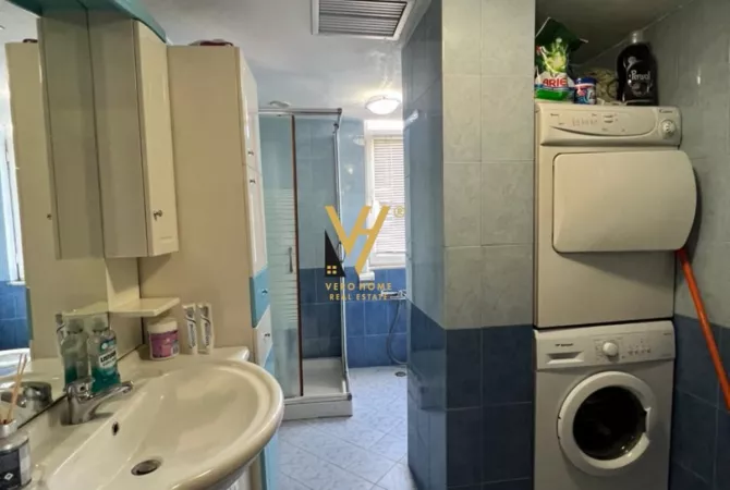 Shtepi ne shitje Apartament ne Tirane, 3+1, Mobilimi E mobiluar, Pagesa 335,000  Euro.