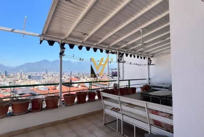 Shtepi ne shitje Apartament ne Tirane, 3+1, Mobilimi E mobiluar, Pagesa 335,000  Euro.