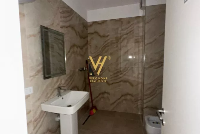 JEPET ZYRE 100 M2 ME QIRA TE KIKA 2, KOMUNA E PARISIT 100.000 LEKE