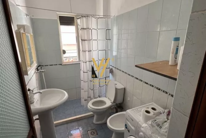 Shtepi me qera Apartament ne Tirane, 1+1, Mobilimi E mobiluar, Pagesa 450  Euro.