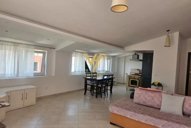 Shtepi me qera 2+1 ne Tirane - 600 Euro