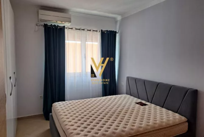 Shtepi me qera Apartament ne Tirane, 2+1, Mobilimi E mobiluar, Pagesa 1,000  Euro.