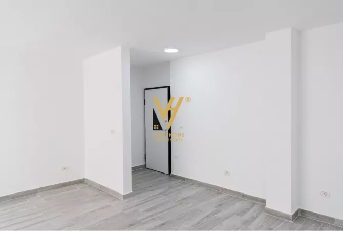 Ambient biznesi me qera 3+1 ne Tirane - 1,200 Euro