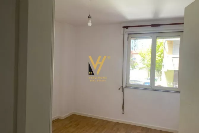 JEPET ZYRE 90 M2 ME QIRA TE PAZARI I RI 500 EURO