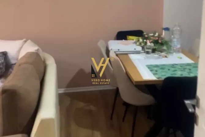 Shtepi me qera Apartament ne Tirane, 2+1, Mobilimi E mobiluar, Pagesa 650  Euro.