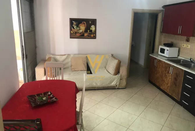 Shtepi me qera Apartament ne Tirane, 2+1, Mobilimi E mobiluar, Pagesa 90,000  Leke.
