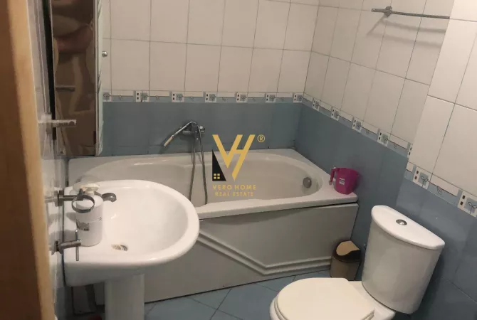 Shtepi me qera Apartament ne Tirane, 2+1, Mobilimi E mobiluar, Pagesa 90,000  Leke.