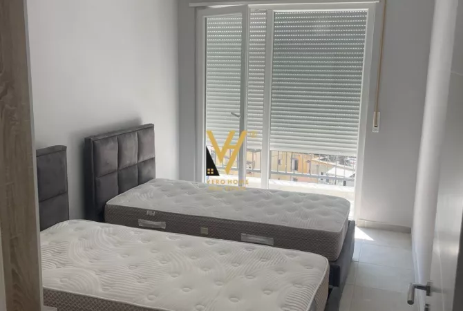Shtepi me qera Apartament ne Tirane, 2+1, Mobilimi E mobiluar, Pagesa 700  Euro.