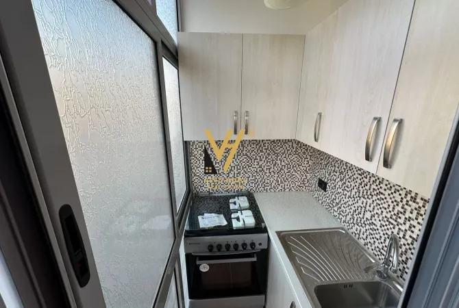 Shtepi ne shitje Apartament ne Tirane, 2+1, Mobilimi E mobiluar, Pagesa 145,000  Euro.