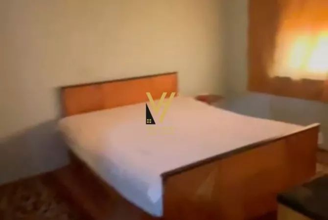 Shtepi me qera 2+1 ne Tirane - 45,000 Leke