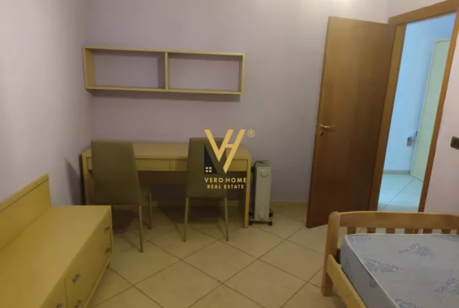 Shtepi me qera 2+1 ne Tirane - 700 Euro