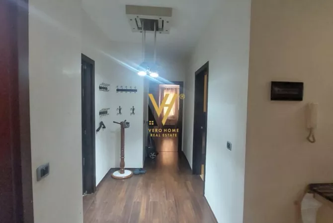 Shtepi me qera Apartament ne Tirane, 2+1, Mobilimi E mobiluar, Pagesa 1,800  Euro.