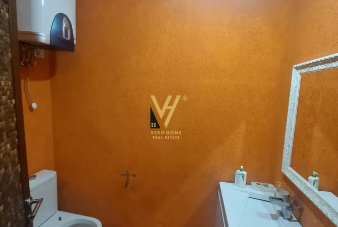 Shtepi me qera Apartament ne Tirane, 2+1, Mobilimi E mobiluar, Pagesa 1,800  Euro.