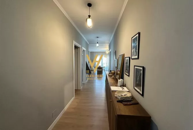 Shtepi me qera 2+1 ne Tirane - 1,450 Euro