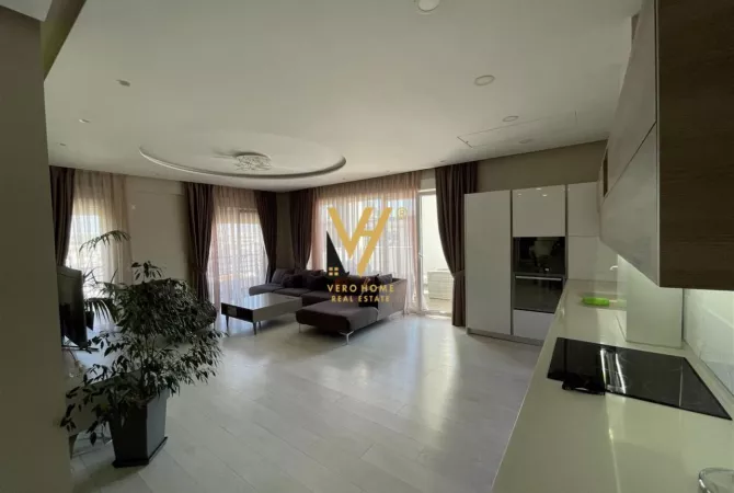 Shtepi me qera 3+1 ne Tirane - 1,300 Euro