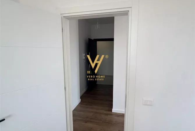 Shtepi me qera Apartament ne Tirane, 1+1, Mobilimi Bosh, pa mobiluar, Pagesa 450  Euro.