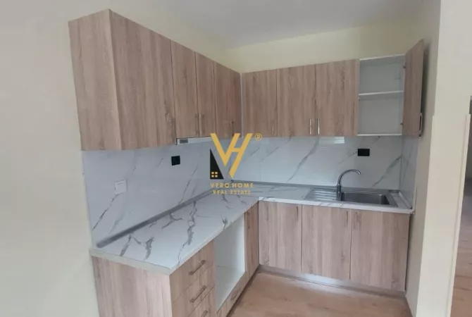 Shtepi me qera 1+1 ne Tirane - 80,000 Leke