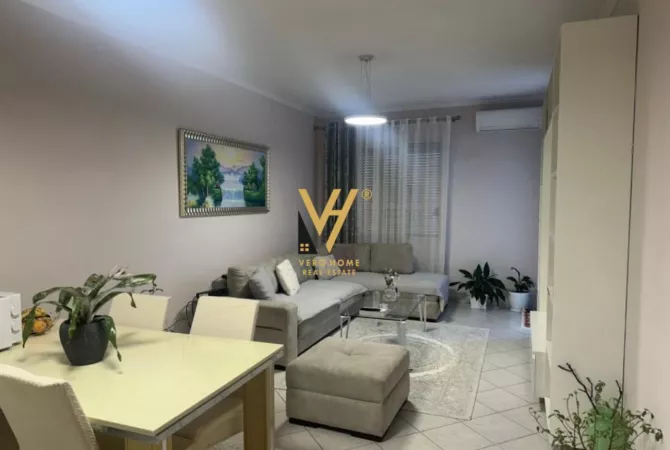 Shtepi me qera 1+1 ne Tirane - 45,000 Leke