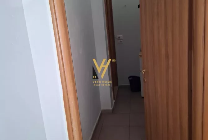 Ambient biznesi me qera 3+1 ne Tirane - 40,000 Leke