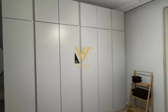 Shtepi me qera Apartament ne Tirane, 1+1, Mobilimi E mobiluar, Pagesa 900  Euro.