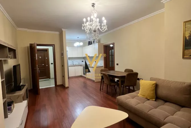 Shtepi me qera 2+1 ne Tirane - 700 Euro