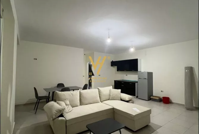 Shtepi me qera 1+1 ne Tirane - 370 Euro