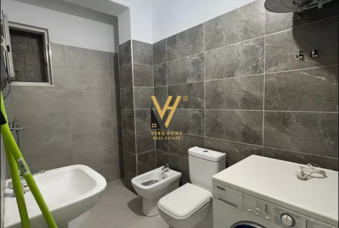 Shtepi me qera Apartament ne Tirane, 1+1, Mobilimi E mobiluar, Pagesa 370  Euro.