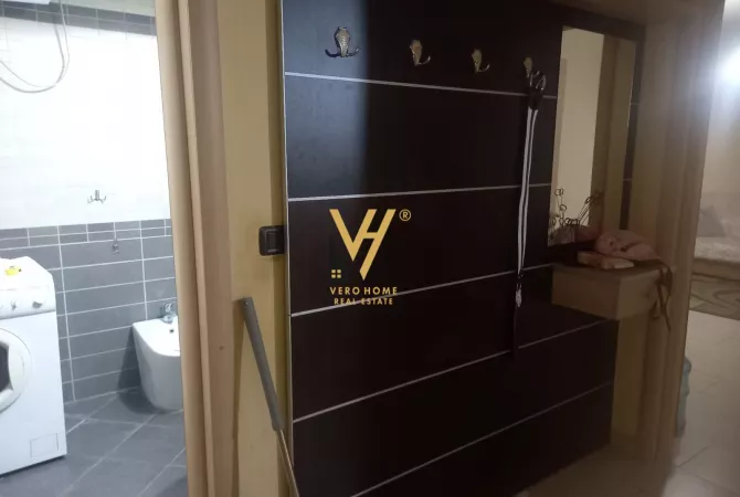 Shtepi me qera Apartament ne Tirane, 2+1, Mobilimi E mobiluar, Pagesa 65,000  Leke.