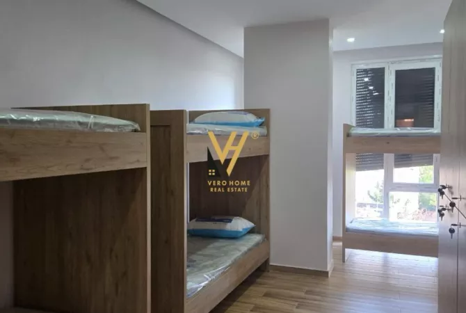 Shtepi me qera 5+1 ne Tirane - 1,500 Euro